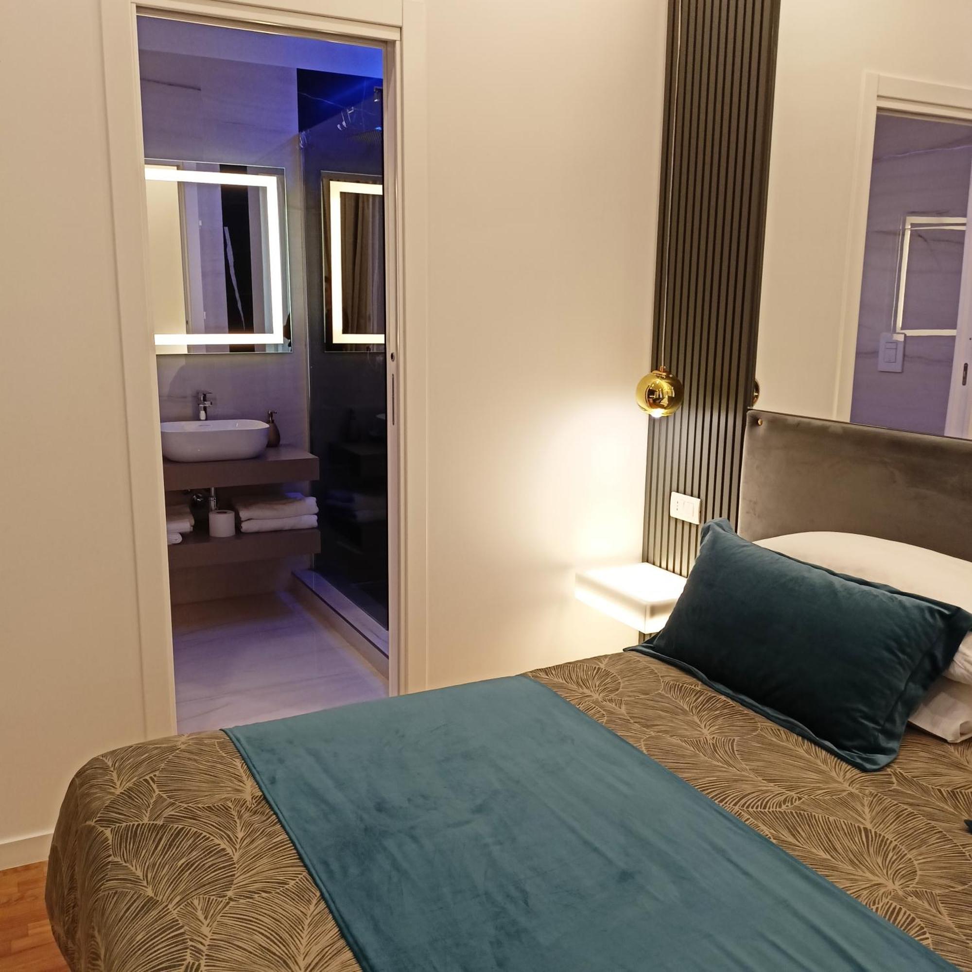 La Lepre Bovio Hotell Neapel Exteriör bild