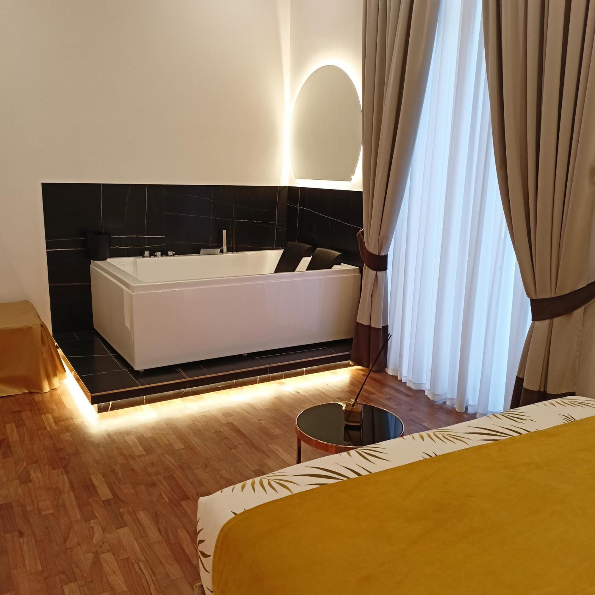 La Lepre Bovio Hotell Neapel Exteriör bild